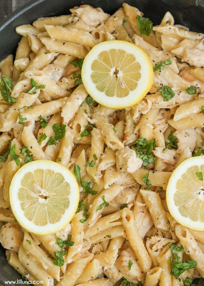Рецепт пасты с курицей со сливками и лимоном